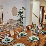 Seabreeze- Sea View-near 4*