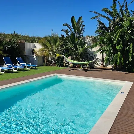 Villa Seabreeze Piscina Aquecida Privada Vista Mar Perto Da Ericeira Гостевой дом 4*