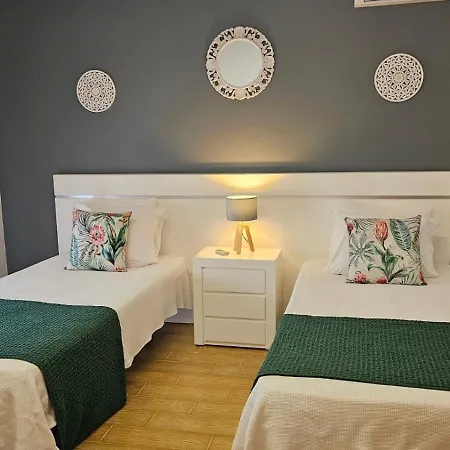 Seabreeze- Sea View-heated Pool-near
